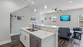 Furnished Finder property 588619_1 photo 3