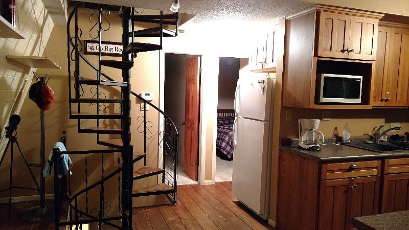 Furnished Finder property 588674_1 photo 3