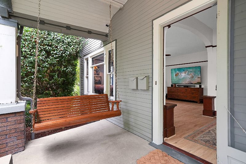 Private Entrance and Porch Swing