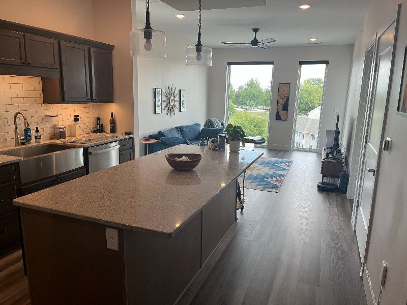 Furnished Finder property 588710_1 photo 2