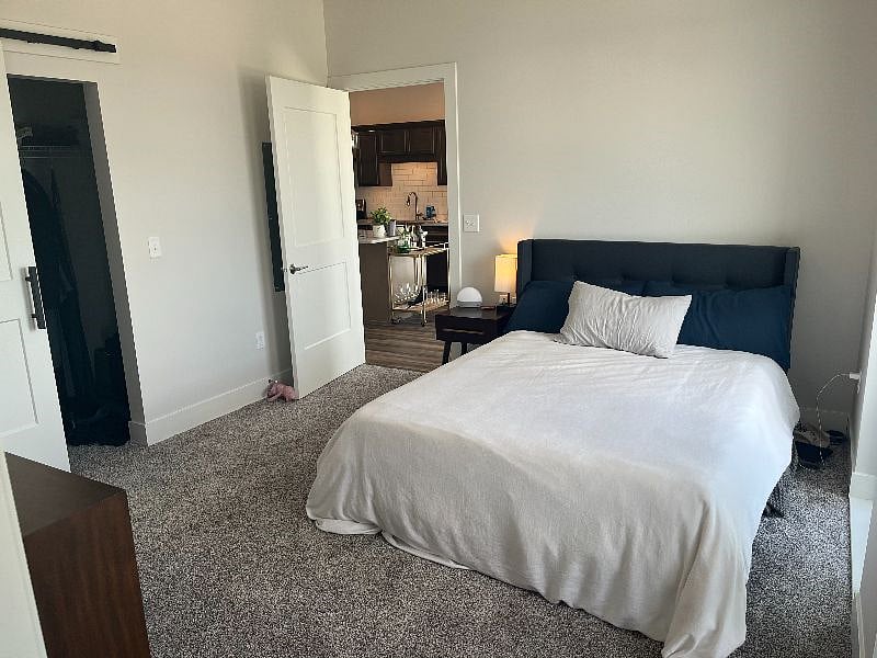 Furnished Finder property 588710_1 photo 5