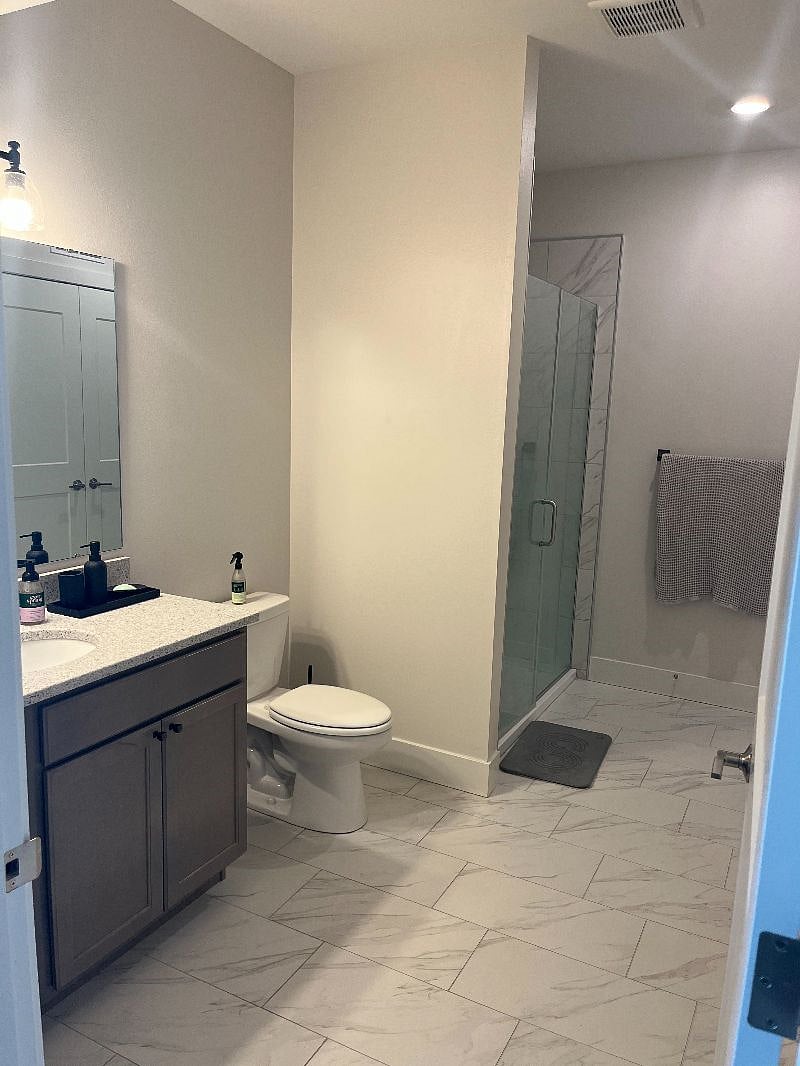 Furnished Finder property 588710_1 photo 8
