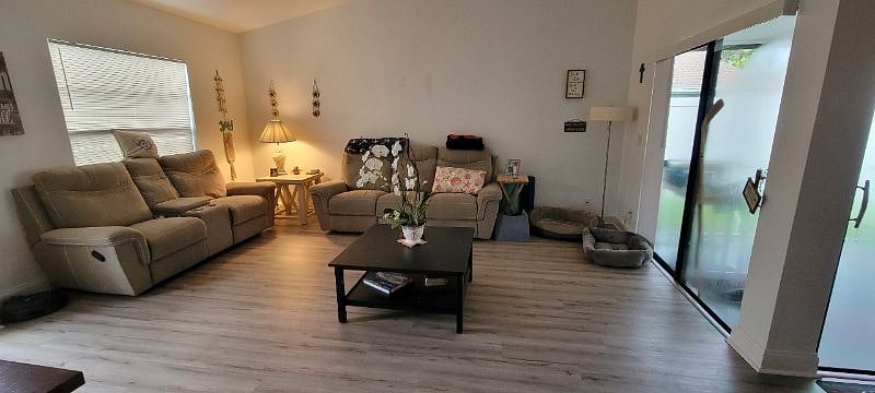 Furnished Finder property 588809_1 photo 5
