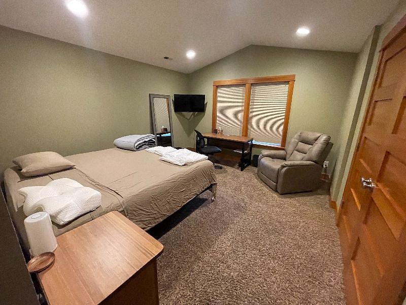 Furnished Finder property 588862_1 photo 7