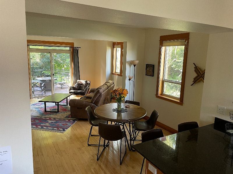Furnished Finder property 588862_1 photo 3