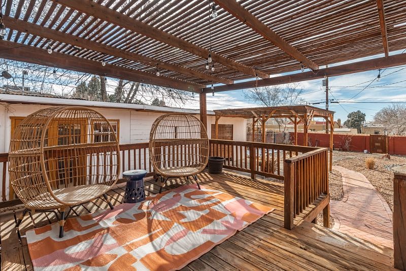 Furnished Finder property 588904_1 photo 14
