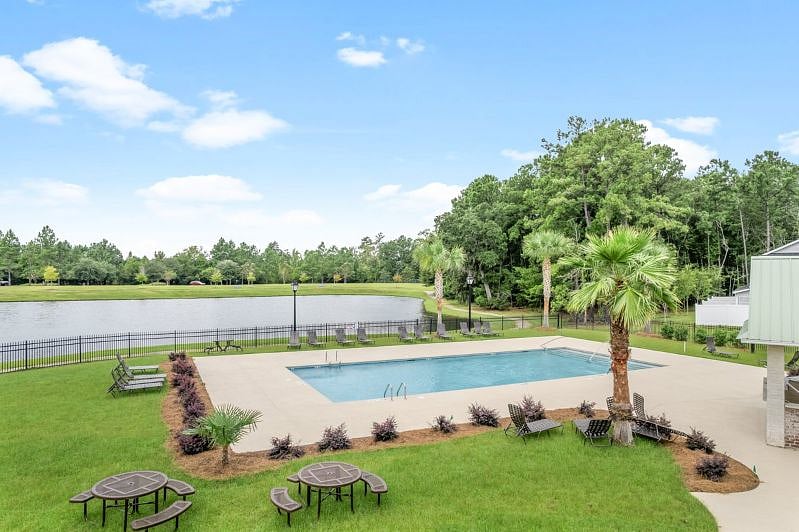 Furnished Finder property 588909_1 photo 25