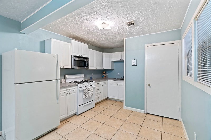 Furnished Finder property 588910_1 photo 9