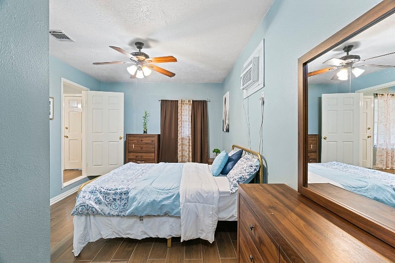 Furnished Finder property 588910_1 photo 2
