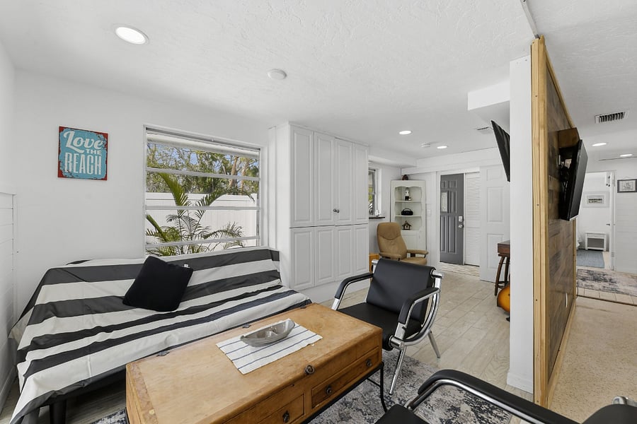 Furnished Finder property 588930_1 photo 11