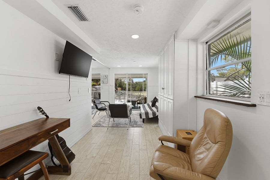 Furnished Finder property 588930_1 photo 13