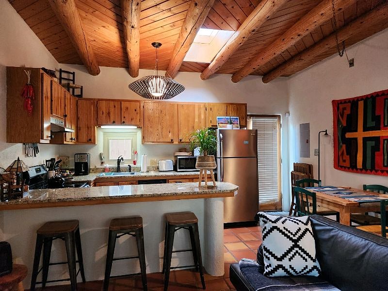 Furnished Finder property 588995_1 photo 4