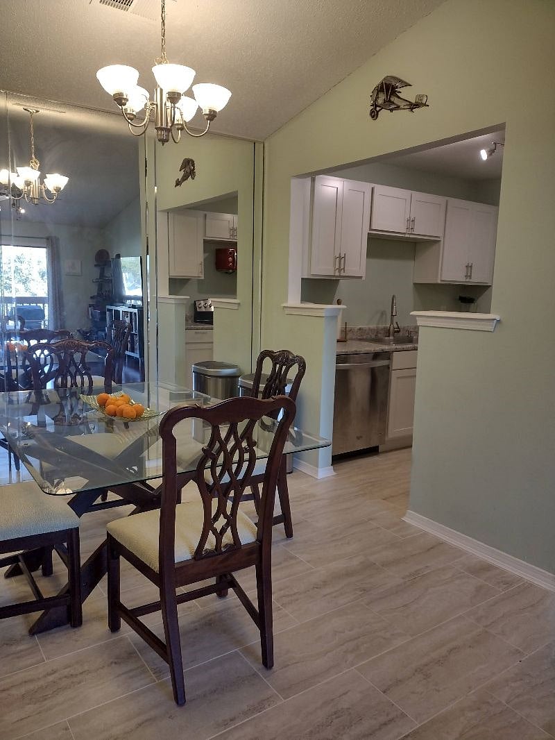 Furnished Finder property 589020_1 photo 4