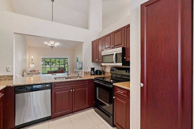 Furnished Finder property 589054_1 photo 17
