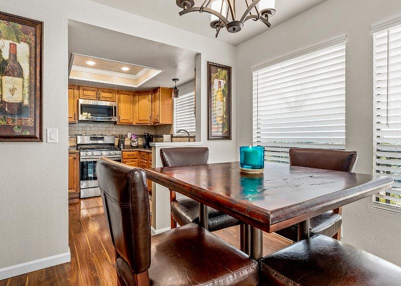 Furnished Finder property 589102_1 photo 8