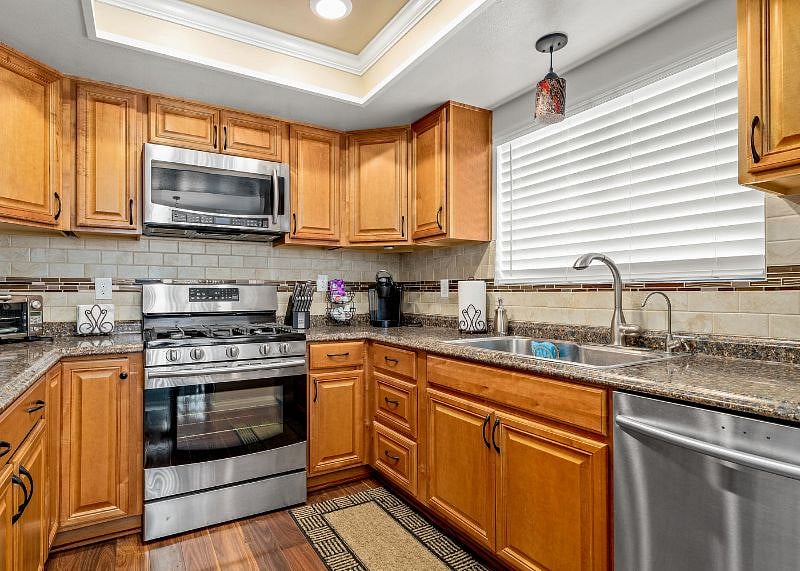Furnished Finder property 589102_1 photo 10