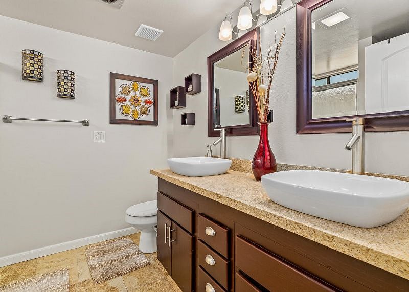 Furnished Finder property 589102_1 photo 20