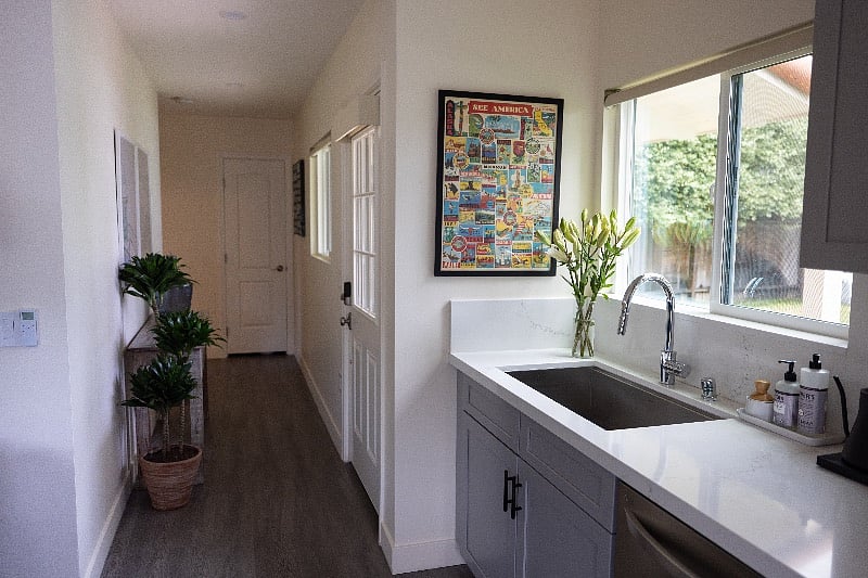 Furnished Finder property 589136_1 photo 12