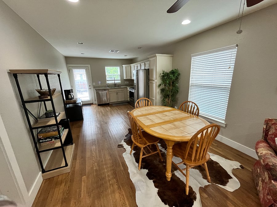 Furnished Finder property 589160_1 photo 5