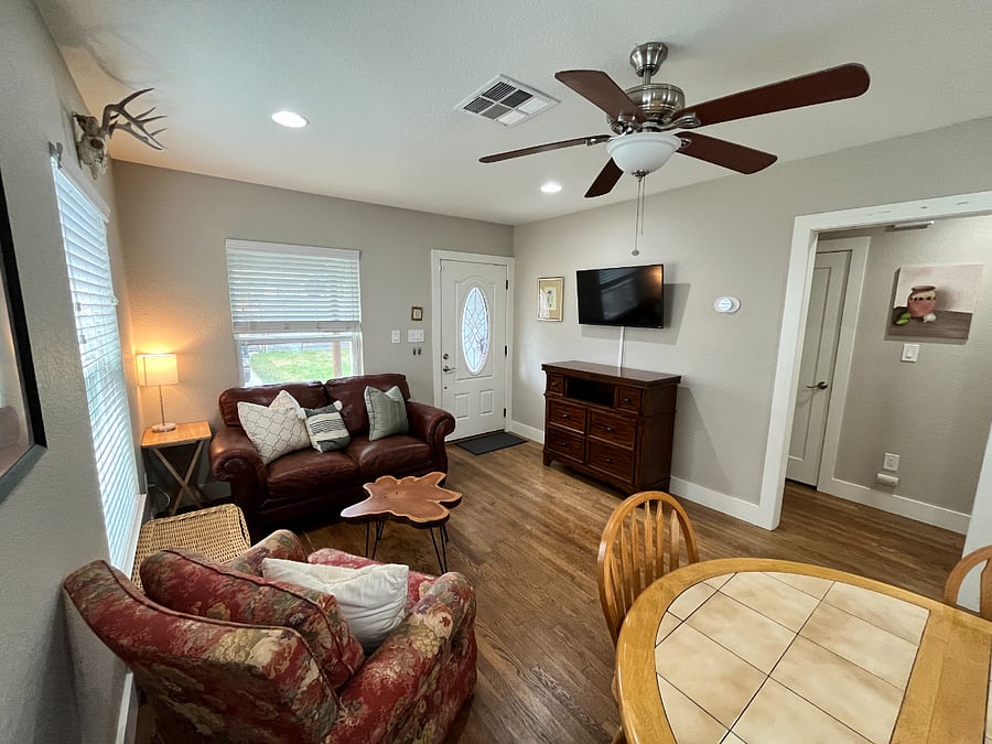 Furnished Finder property 589160_1 photo 7
