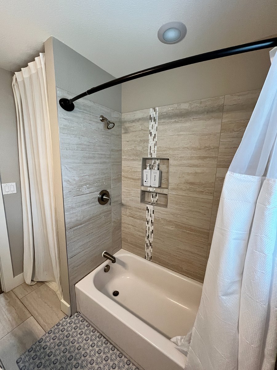 Furnished Finder property 589160_1 photo 9