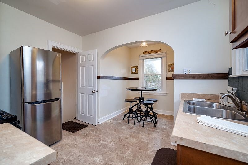 Furnished Finder property 589163_1 photo 9