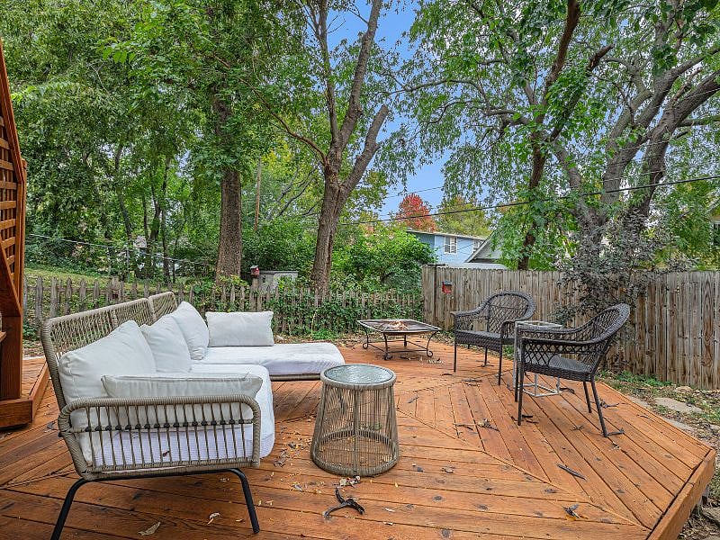 Furnished Finder property 589176_1 photo 17