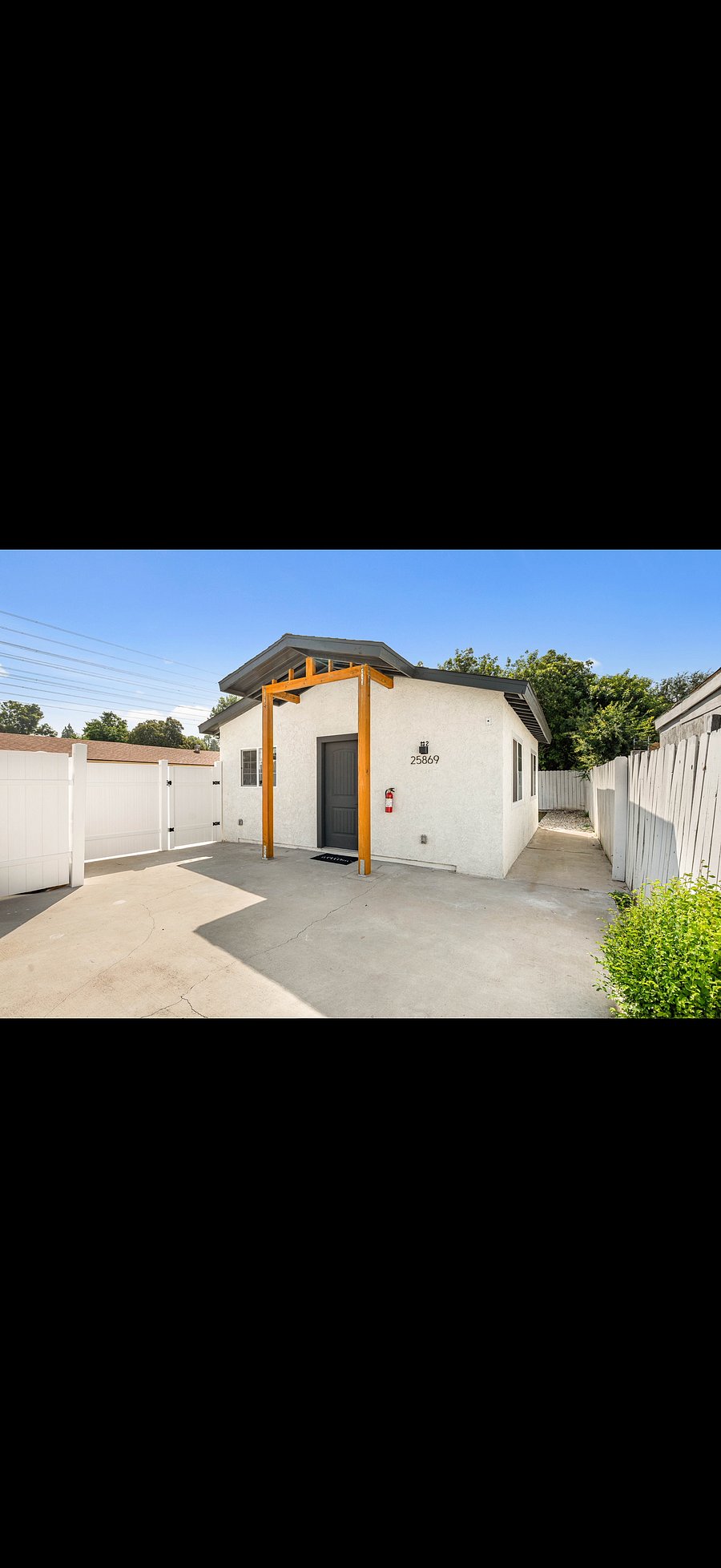 Furnished Finder property 589202_1 photo 17