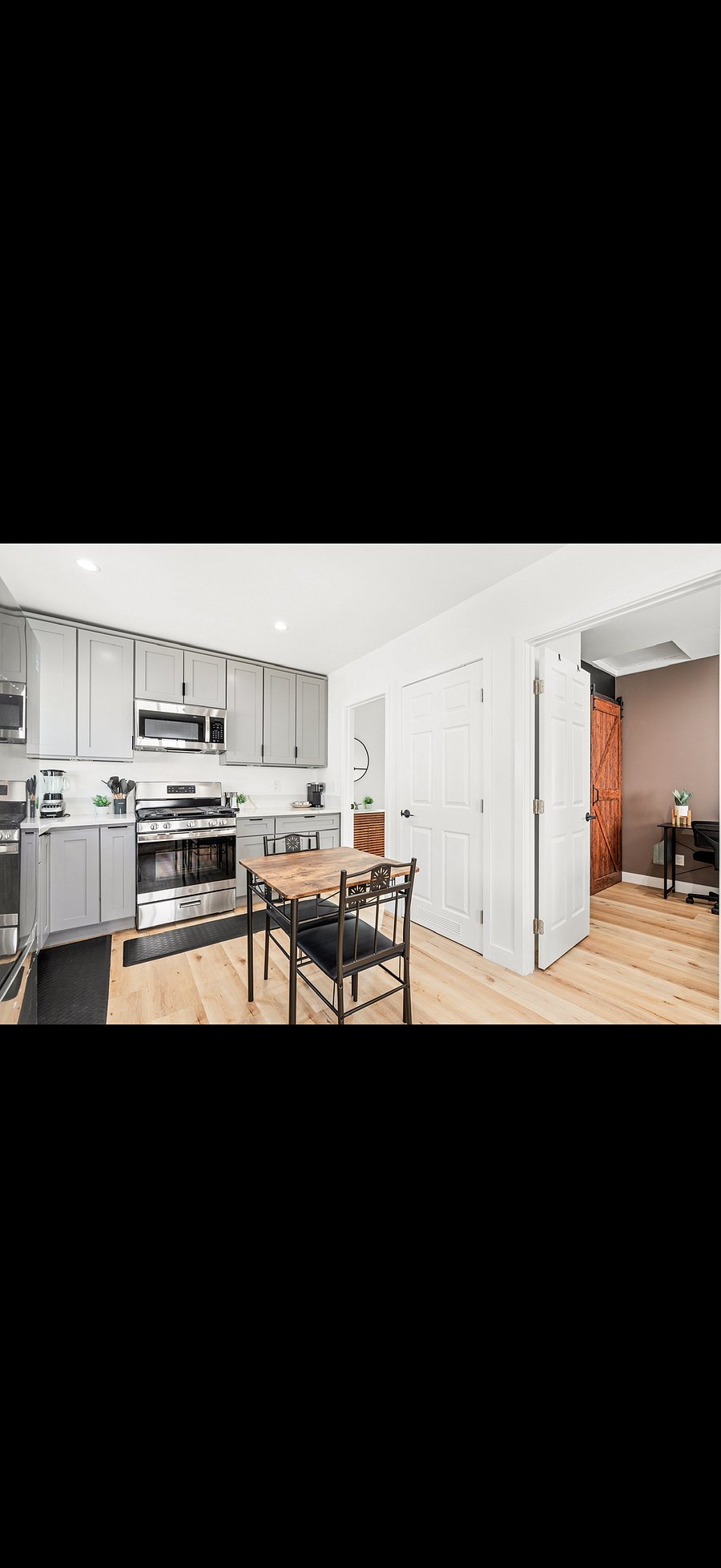 Furnished Finder property 589202_1 photo 11