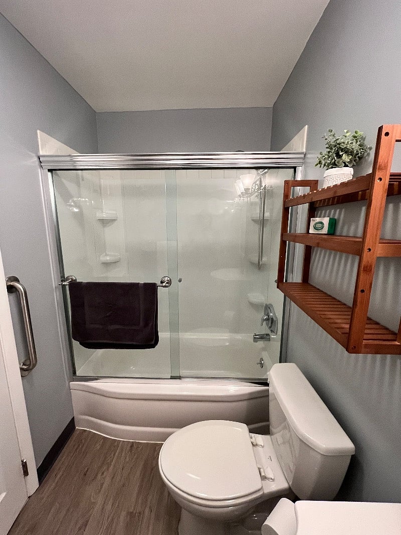 Main Bathroom