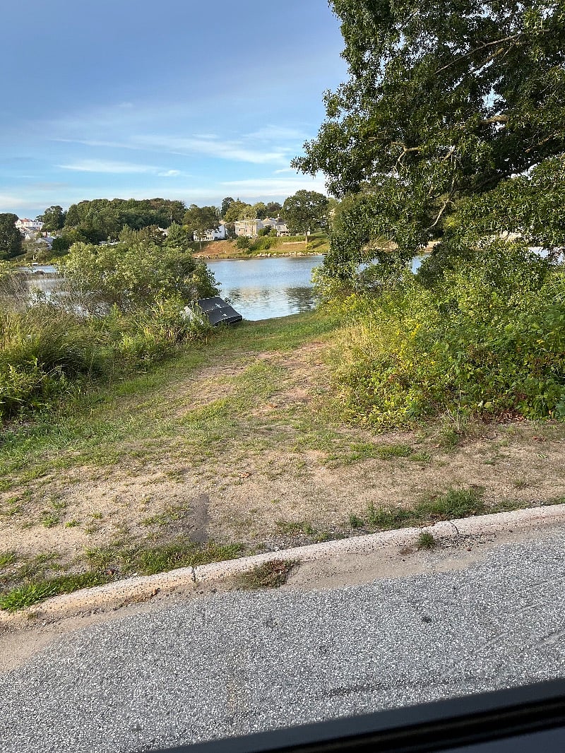 Small boat launch
