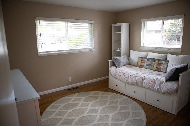 trundle bed, folds out to king sized bed