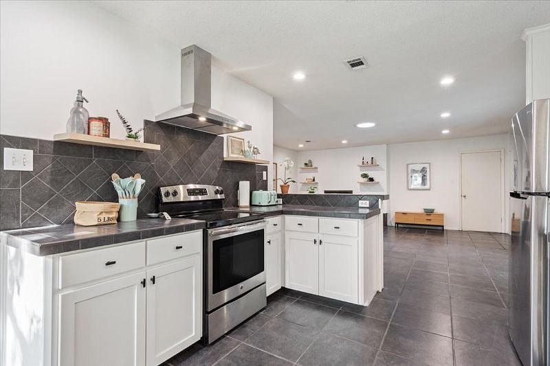 Furnished Finder property 589326_1 photo 16