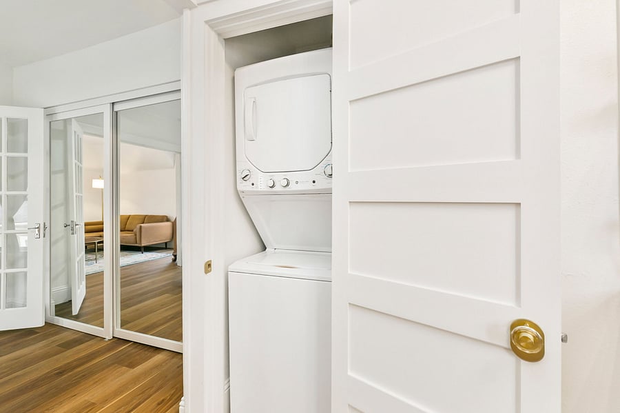 North Apartment Laundry