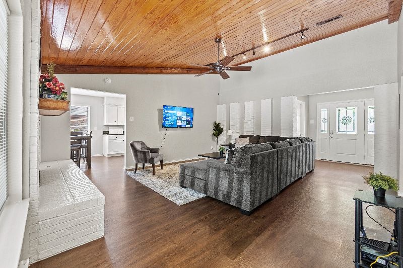 Furnished Finder property 589374_1 photo 3