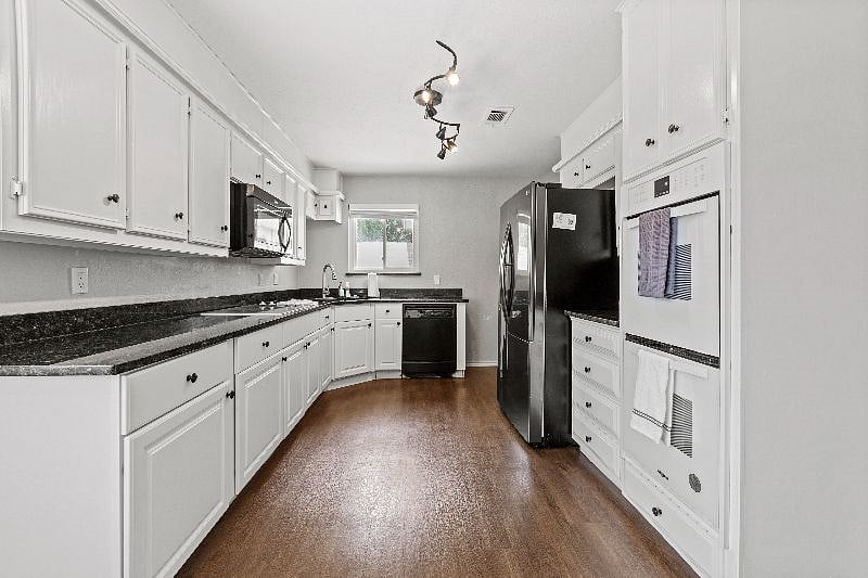Furnished Finder property 589374_1 photo 7