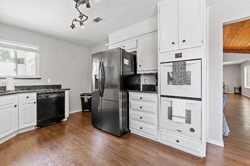 Furnished Finder property 589374_1 photo 9