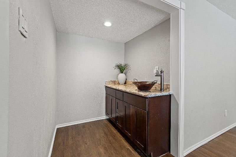 Furnished Finder property 589374_1 photo 10