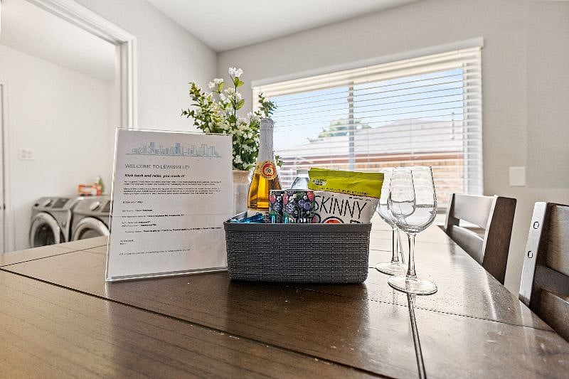Furnished Finder property 589374_1 photo 32