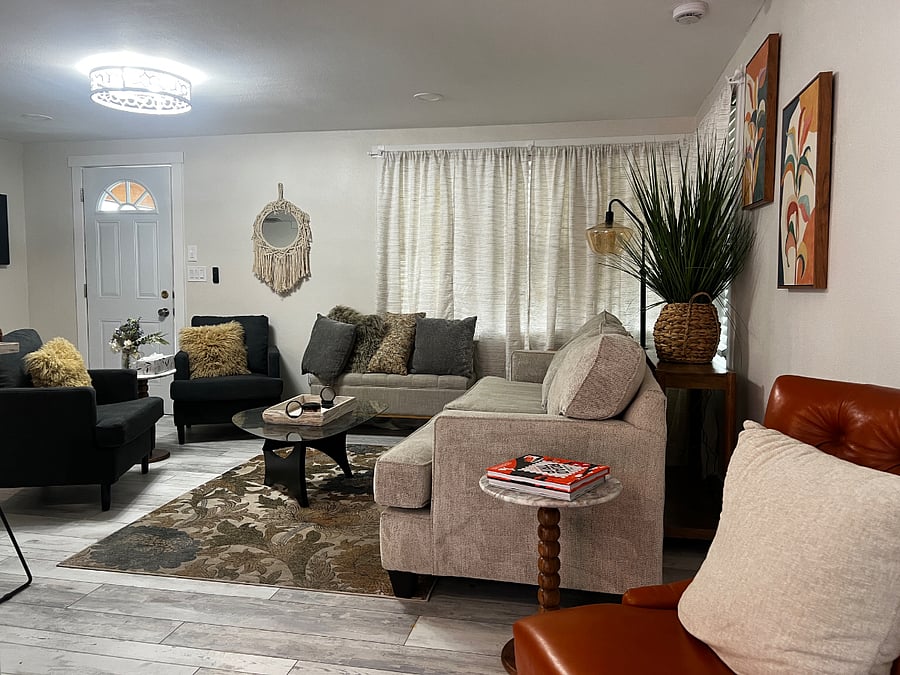 Furnished Finder property 589420_1 photo 3