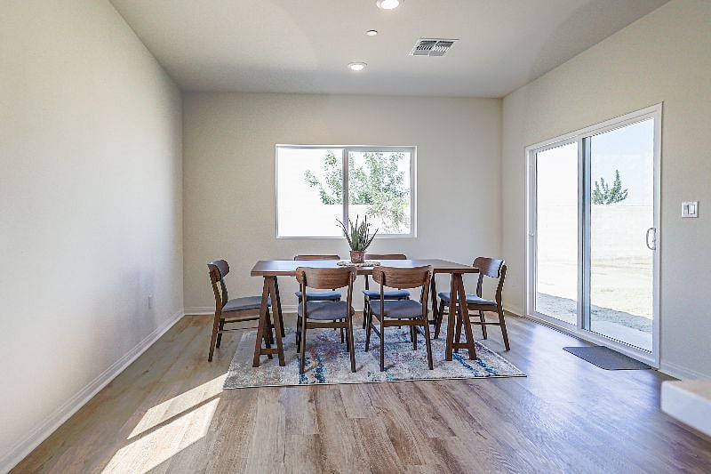 Furnished Finder property 589456_1 photo 27
