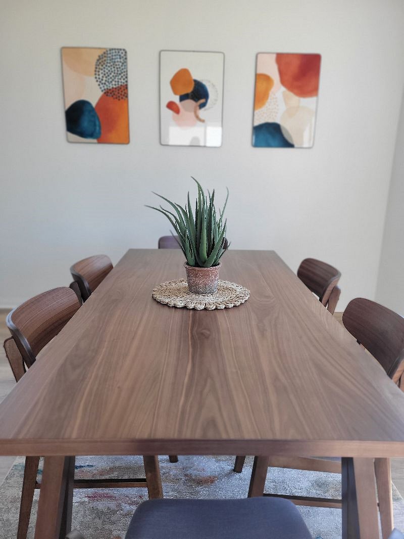 Dining area seats 8 people comfortably.