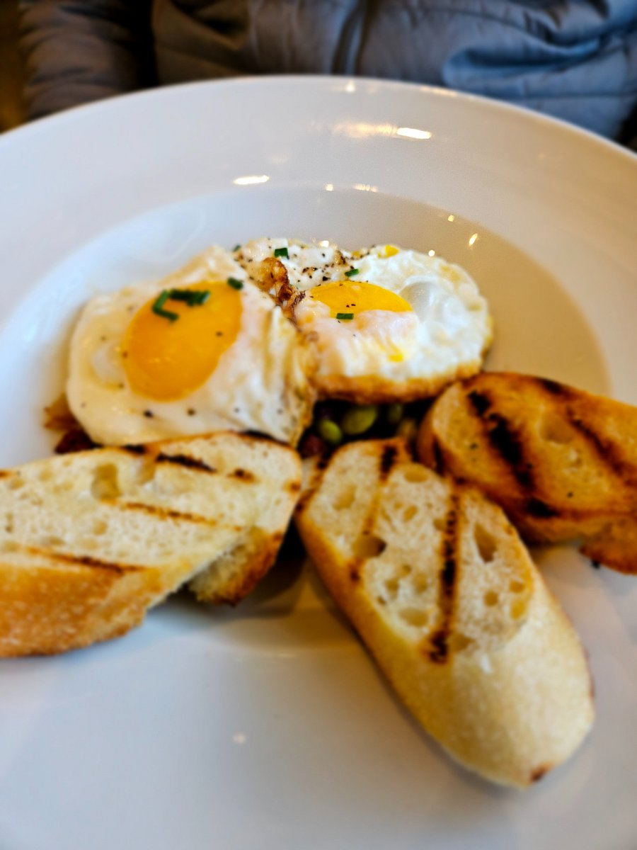 Visit Junction Restaurant in Paso Robles. The food is just amazing!!!