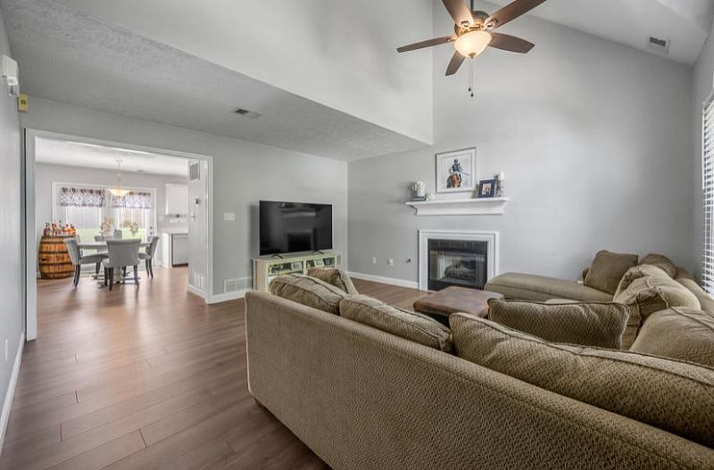 Furnished Finder property 589563_1 photo 3