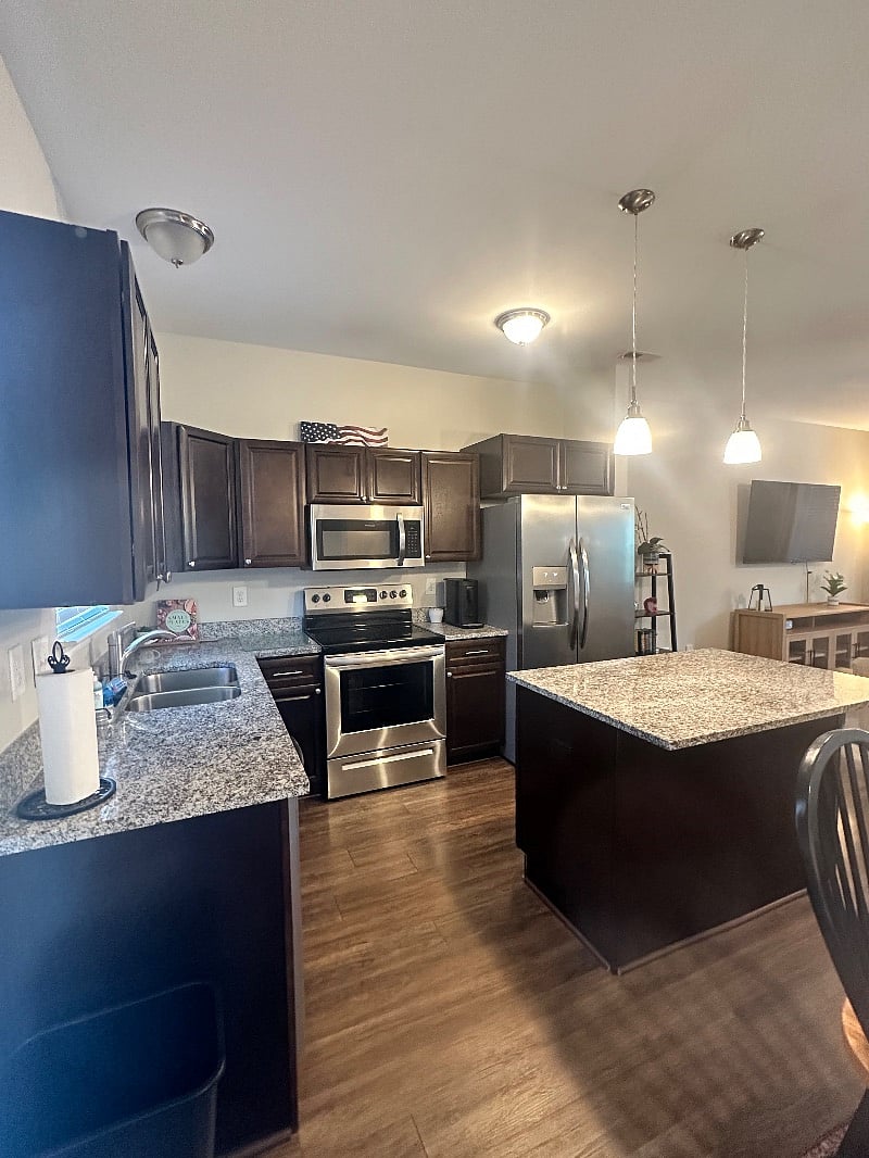 Furnished Finder property 589641_1 photo 3
