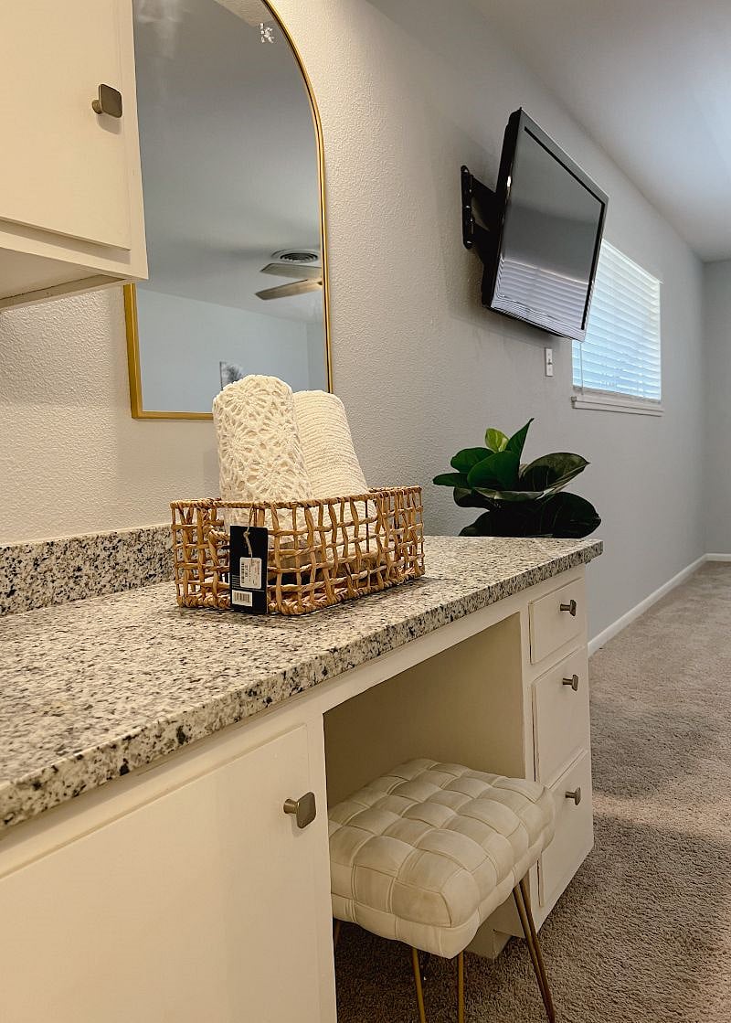 Furnished Finder property 589661_1 photo 50