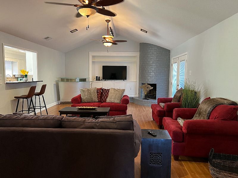 Furnished Finder property 589666_1 photo 1