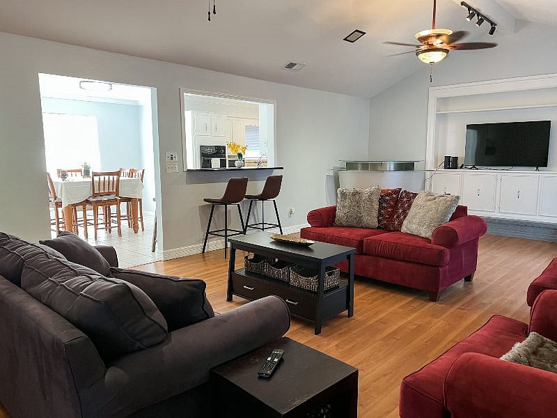 Furnished Finder property 589666_1 photo 11