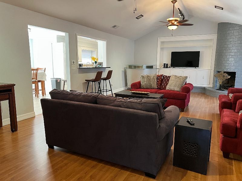 Furnished Finder property 589666_1 photo 12