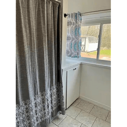 Full Bath, Shower